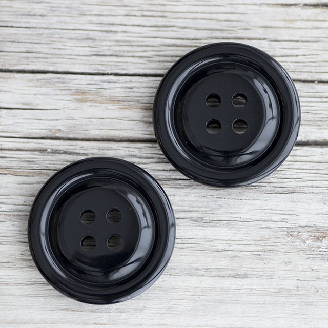 ミリタリーボタン