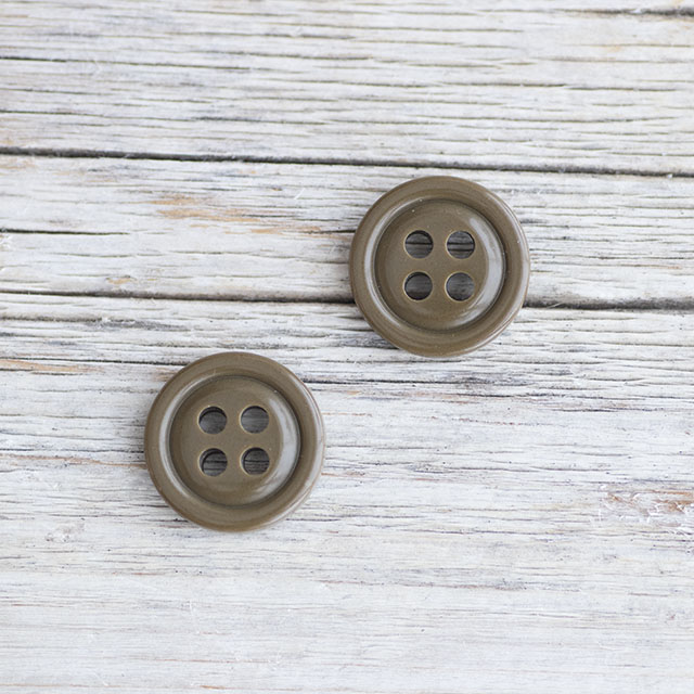 ミリタリーボタン