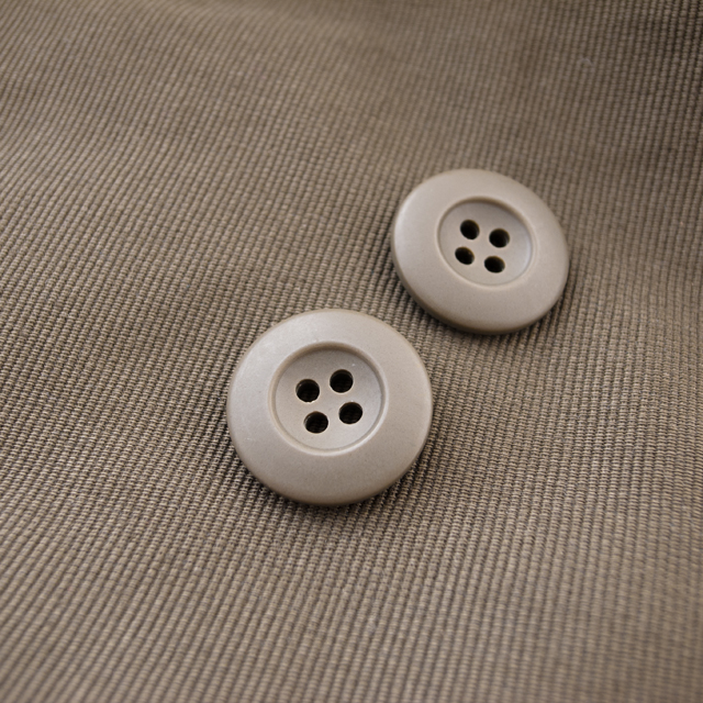 ミリタリーボタン