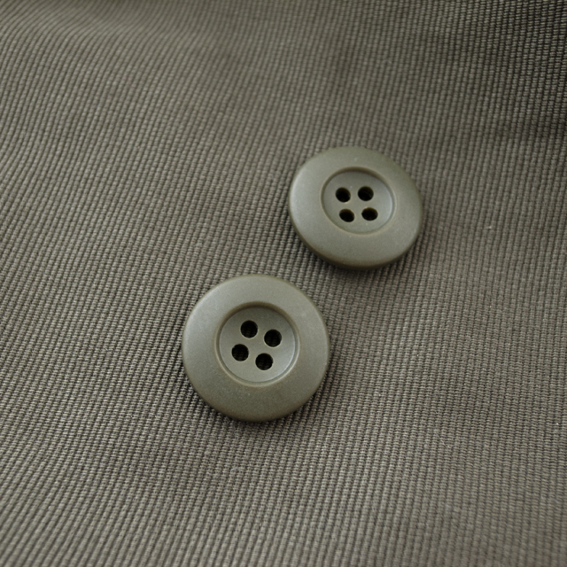 ミリタリーボタン