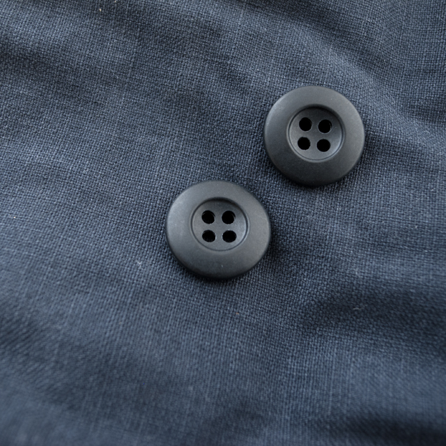 ミリタリーボタン