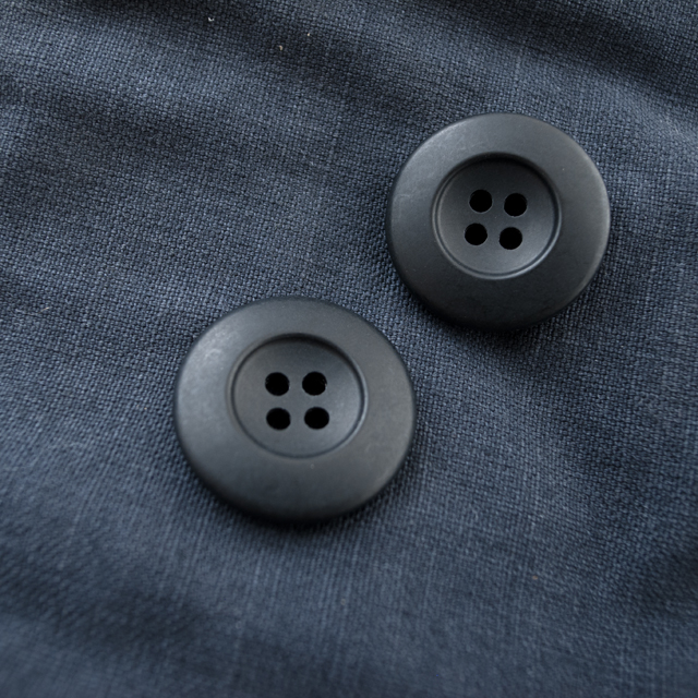 ミリタリーボタン