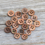 黒蝶貝ボタン　染色ボタン　シャツ用ボタン