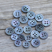 11.5mm染めボタン黒蝶貝｜シェルボタンの卸通販 《タカシマ》