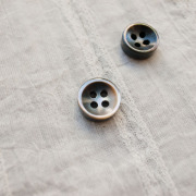 【厚みのあるボタン(4mm厚)】黒蝶貝貝ボタン#bt131 4穴11.5mm