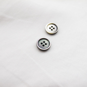 【厚みのある形(シャツ用 2.5mm厚)】黒蝶貝ボタン#uramigaki25 4穴10mm TAKASHIMAオリジナルモデル