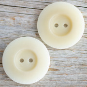 ナットボタン