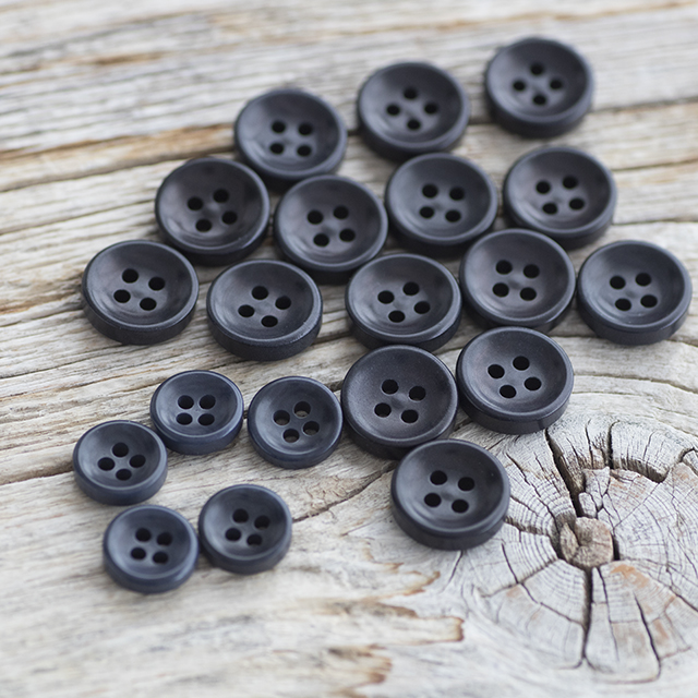 【丸型（厚みのあるボタン）】ナットボタン ＃ONT11H 4穴　C/#58ダークネイビー 9mm5個&11.5mm15個シャツ用ボタンセット　＊＊＊10％OFF＊＊＊