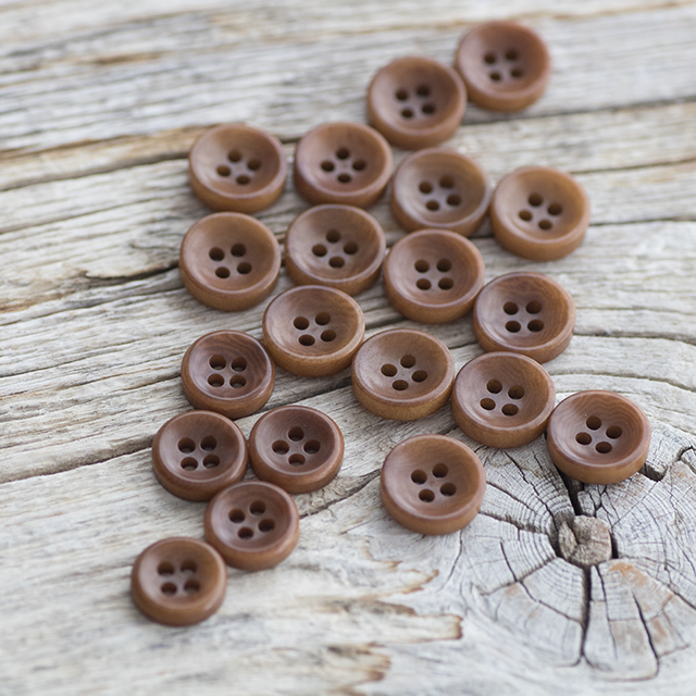 【丸型（厚みのあるボタン）】ナットボタン ＃ONT11H 4穴 C/#45モカ 9mm5個&10mm15個シャツ用ボタンセット　＊＊＊10％OFF＊＊＊