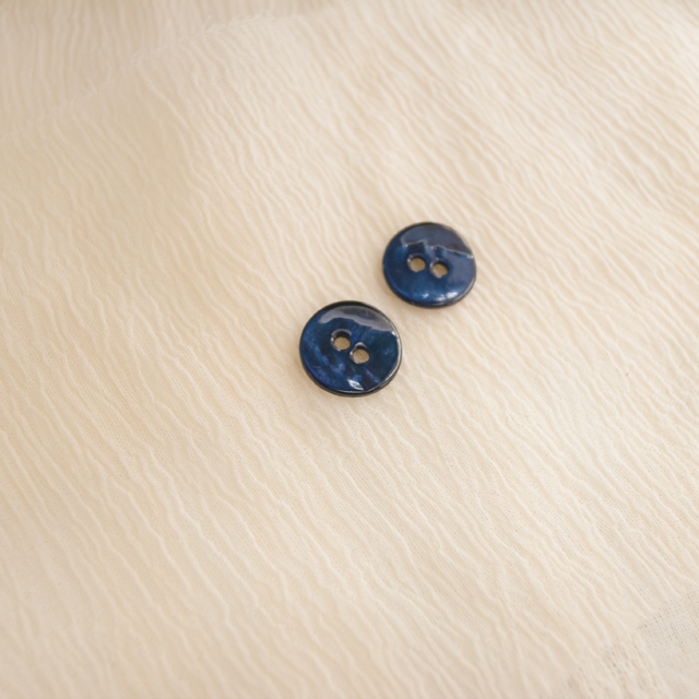 染めボタン　アコヤパールシェル　ネイビー
