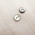 【丸型(定番)】黒蝶貝 貝ボタン#00150 2穴 10mm