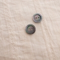 【丸型(定番 キザミ)】黒蝶貝ボタン#00180 2穴11.5mm