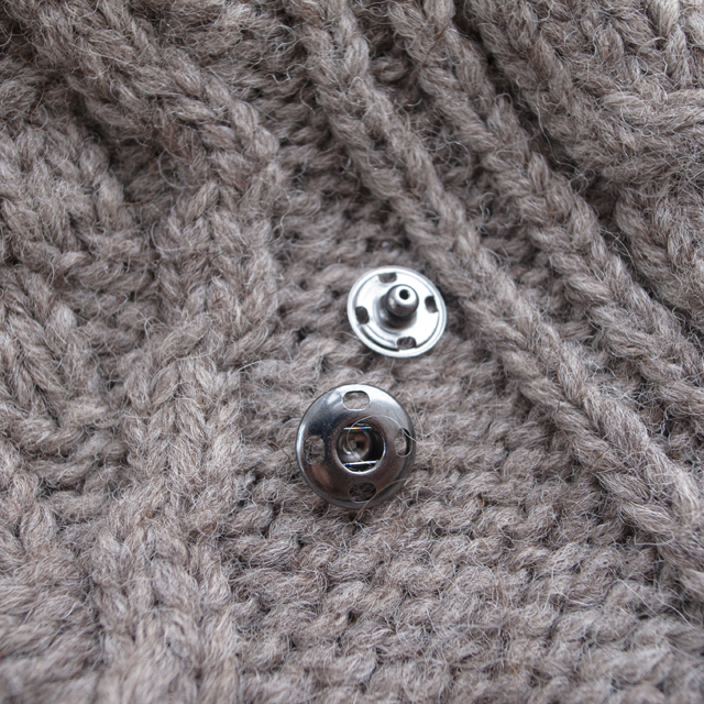 スナップボタン