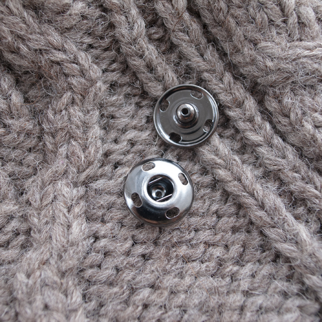 スナップボタン