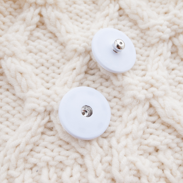 スナップボタン