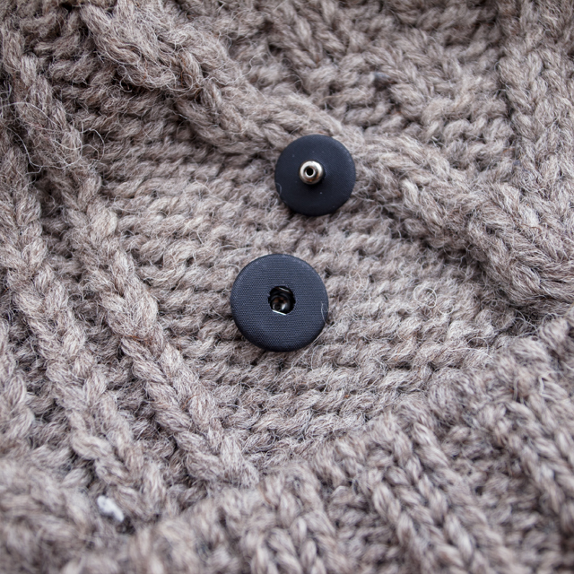 スナップボタン