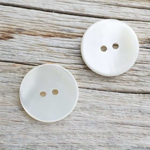 高瀬貝ボタン　00104