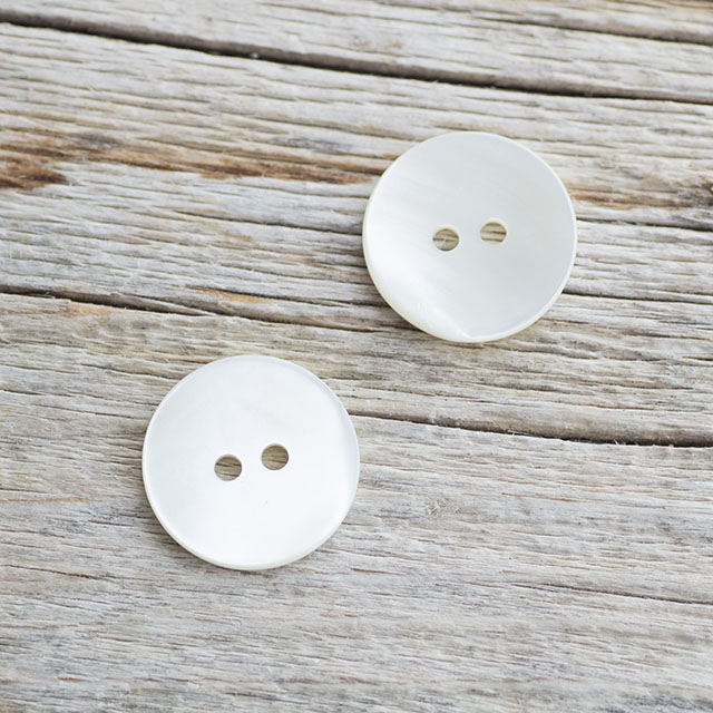 高瀬貝ボタン　00104