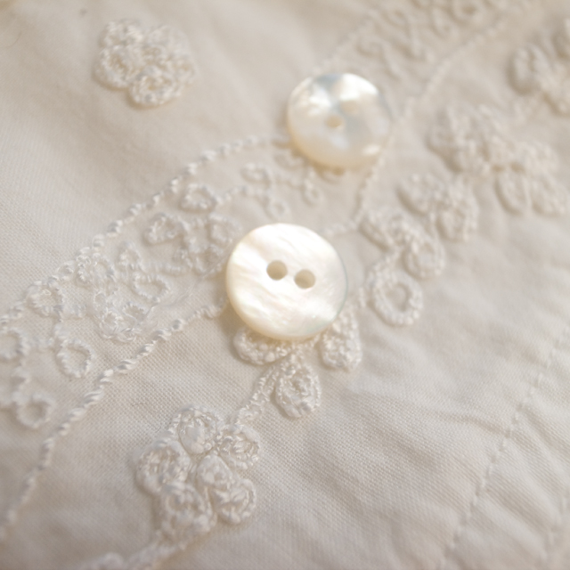 【丸型(定番)】白蝶貝 貝ボタン#00150 2穴11.5mm