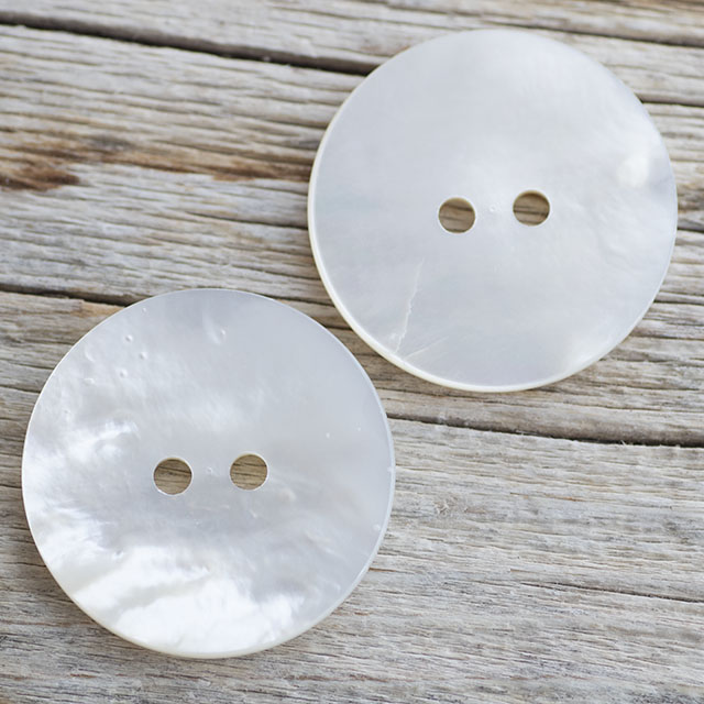 白蝶貝ボタン　00104