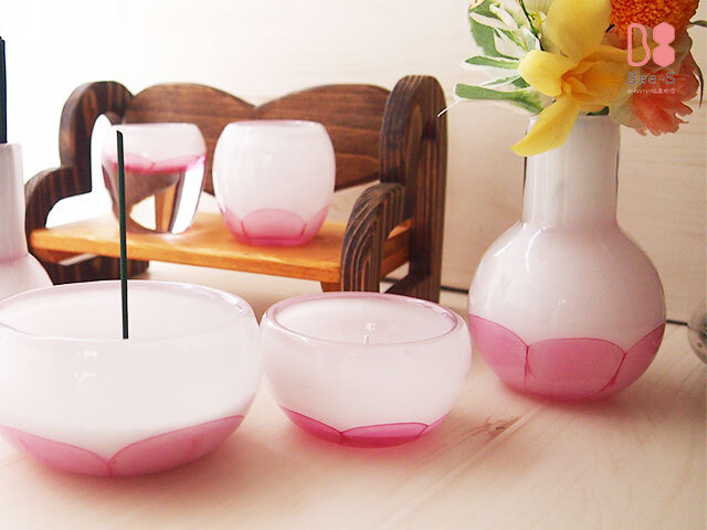 ガラス仏具 ピンクのかわいい手元供養品 KARIN（ホワイト＋ピンク