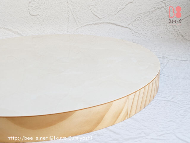 丸い木の台　かわいいお仏壇　赤ちゃん仏壇　赤ちゃん供養　胎児の仏具　供養台　祭壇