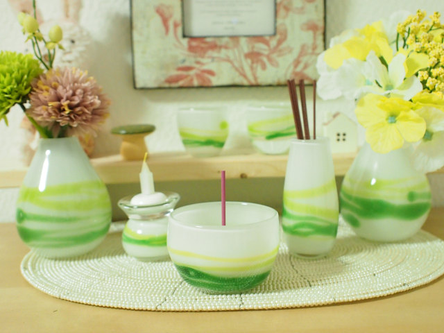 デザイン仏具 MAORI（ホワイト＋グリーンライン）3点セット～7点セット