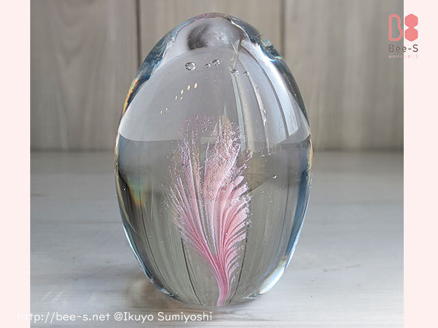 かわいい位牌　赤ちゃん位牌　羽の位牌　ピンク　おしゃれ　かわいい　きれい　クリスタル