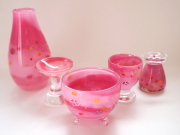 ピンクの仏具　花柄　かわいい