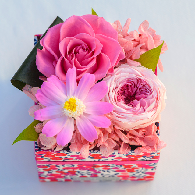 セリーンボックス プリザーブドフラワー ギフト｜ベル・フルール公式