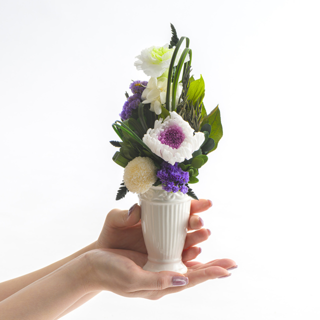 プリザーブドフラワー 送料無料 仏花 お供え花 ＃颯花（そうか）シリーズ