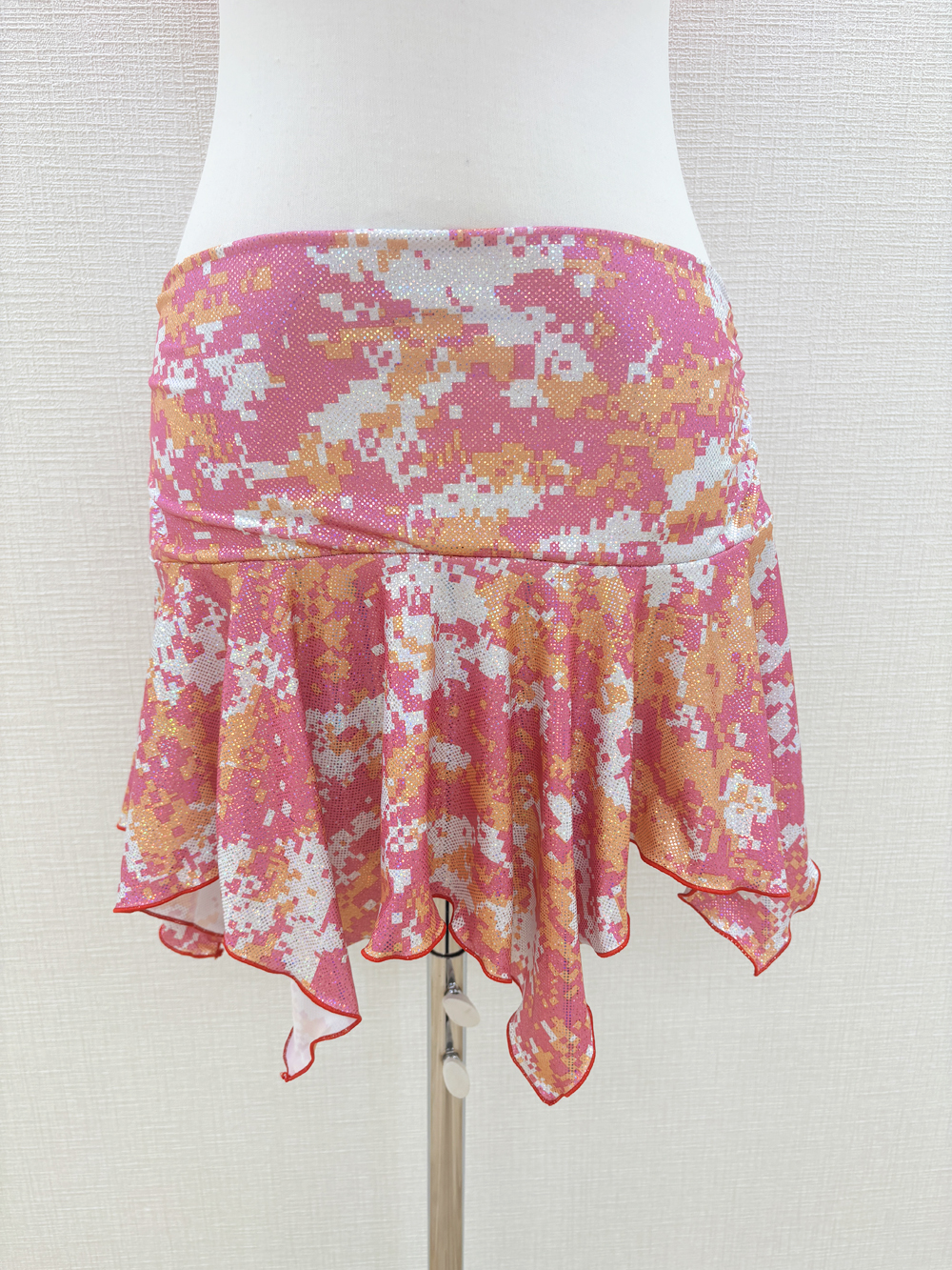 キュートなピンクラメ！コインなしヒップスカーフ／オーバースカート【ベリーダンス衣装／レッスン着】