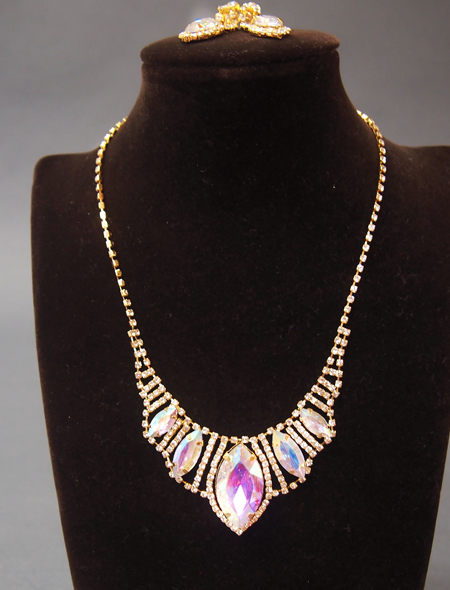 直線的なストーンが魅力なアクセサリーセット　ミラーナベリーダンス衣装