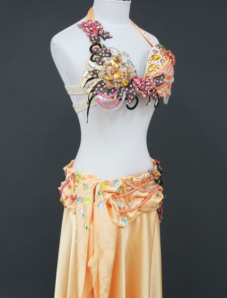 ポリーナ　マンダリンソレーユ　ベリーダンス　衣装　オレンジ⭐︎お値段交渉OK ベリーダンス衣装】淡いオレンジに絡まるグリーン！穏やかな太陽のよう