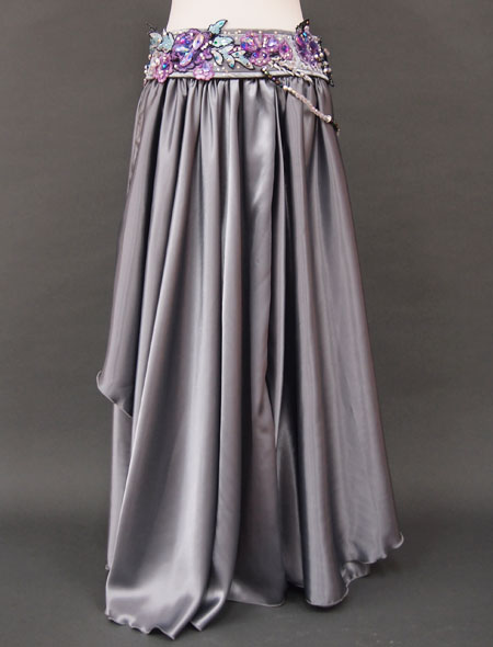 ベリーダンス衣装】シックなシルバーで大人っぽさを演出！エレガントで