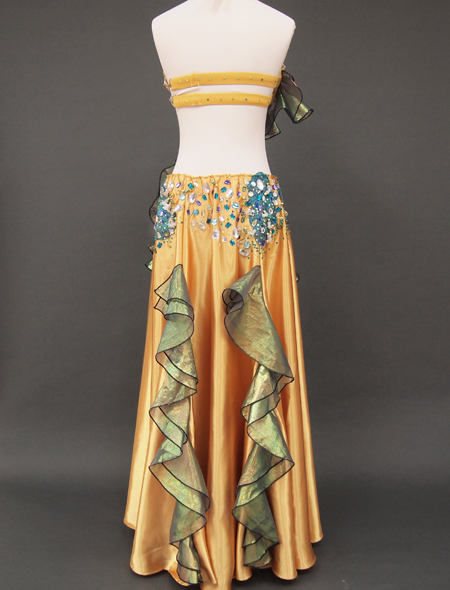 みも59　ベリーダンス ゴールド⭐️衣装　美品 ベリーダンス衣装】高級感溢れるゴールド！スカートの花モチーフ