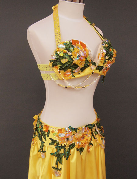 ベリーダンス衣装】明るいイエローで華やかさ抜群！ゴージャスなベリー