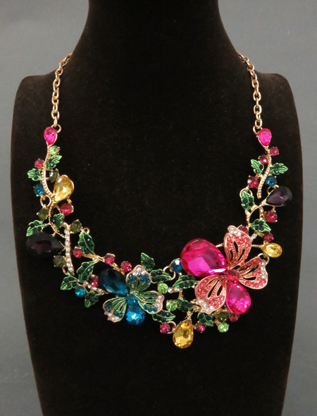 ネックレスとピアスのセット】南国風フラワーデザイン！カラフルベリー