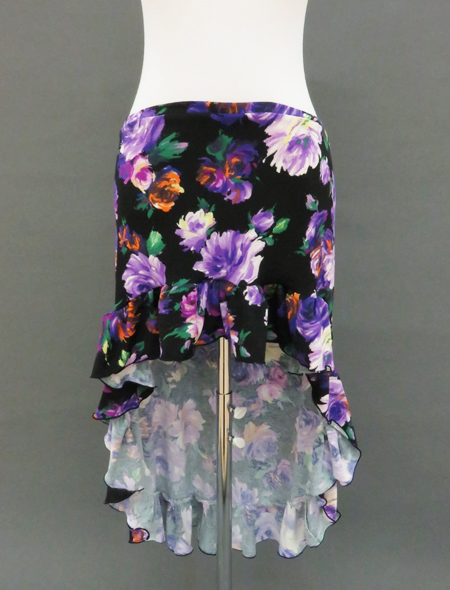 黒生地×紫の花柄の組み合わせがエレガント！美脚効果抜群なフィッシュテールタイプのベリーダンスヒップスカーフ【ベリーダンス衣装／レッスン着】