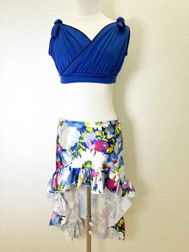 ロイヤルブルー ベリーダンス衣装 fig ロイヤルブルーがエレガント！肩