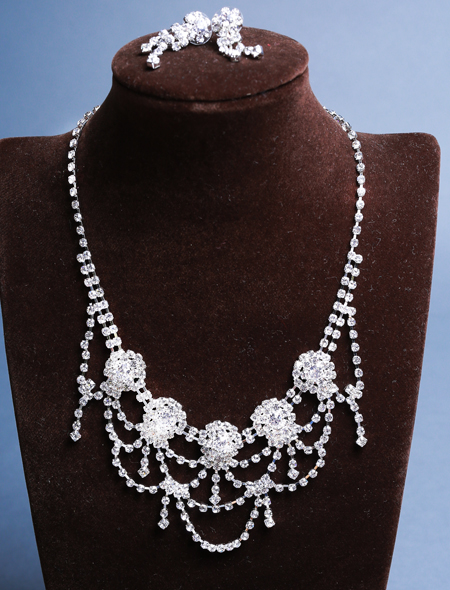 女王の輝きアクセサリー1 ミラーナベリーダンス衣装