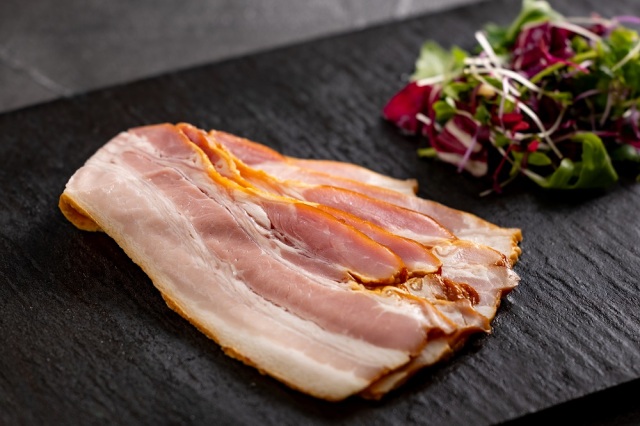 ベルティオオリジナル 雪室貯蔵熟成ベーコン