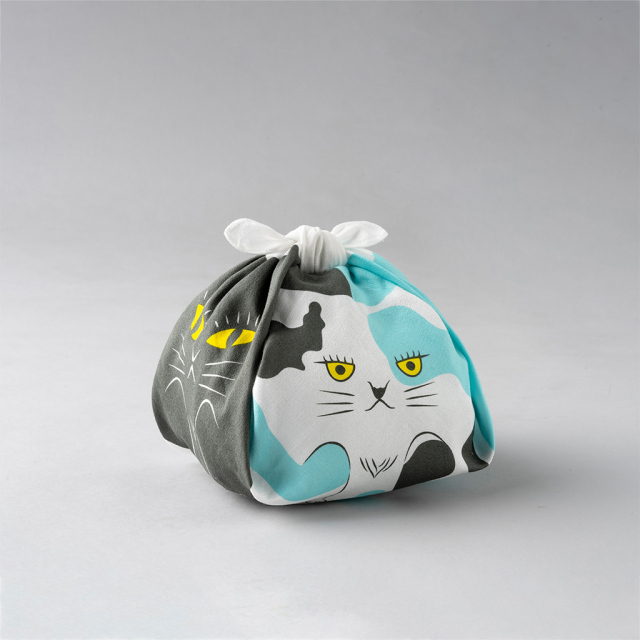 ねこむすび風呂敷_Cat Musubi (Wrapping Cloth) ベネッセハウス