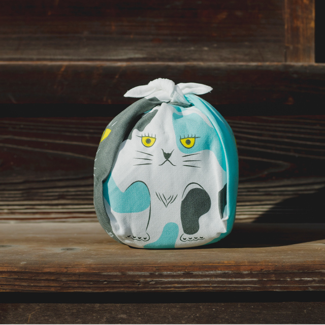 wfx3さま専用 古布　招き猫 セットアップ（大判風呂敷リメイク） wfx3さま専用 古布 招き猫 セットアップ（大判風呂敷リメイク）