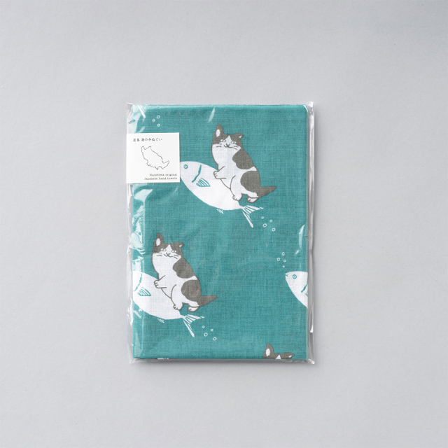 海の手ぬぐい　ねこはまち_Ocean Hand Towel: Cat and Hamachi