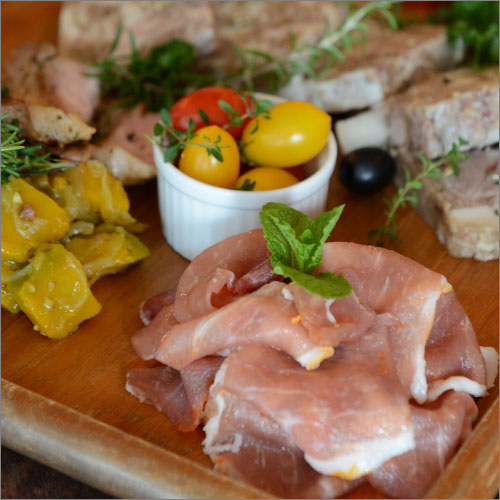 紅あぐー切り落し生ハム