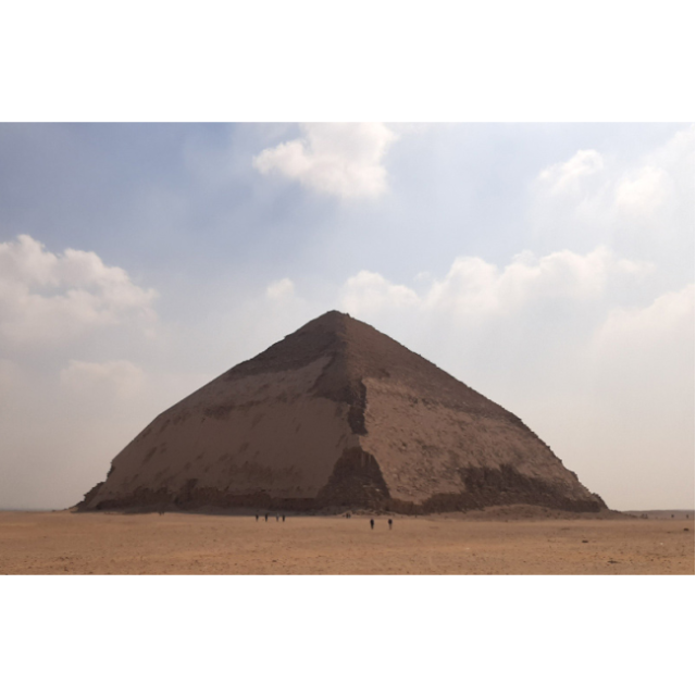 ダハシュールの屈折ピラミッド