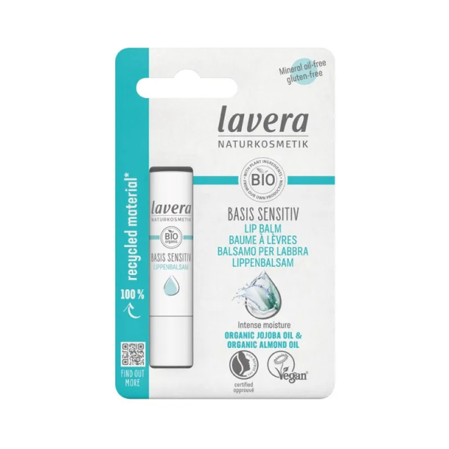 リップクリーム　ラヴェーラ