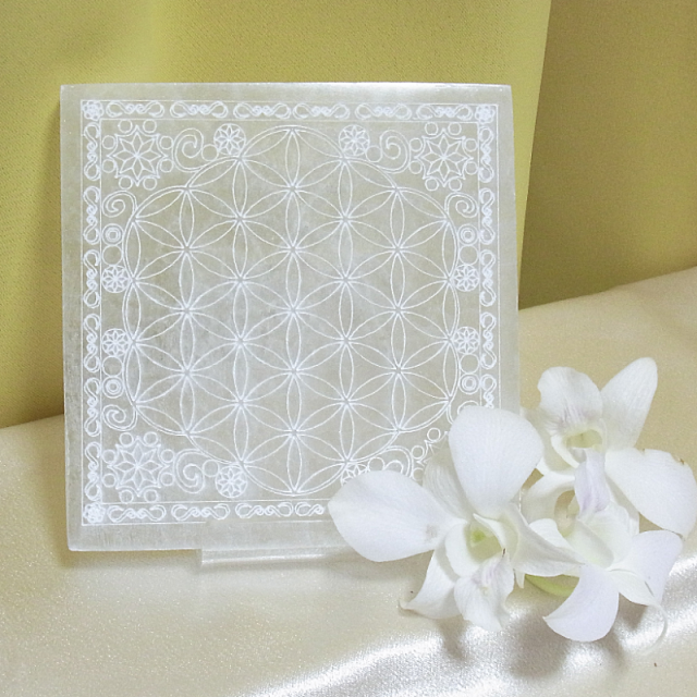 セレナイトエナジープレート・フラワーオブライフ