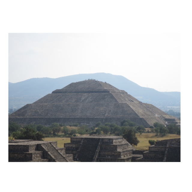 テオティワカンピラミッド